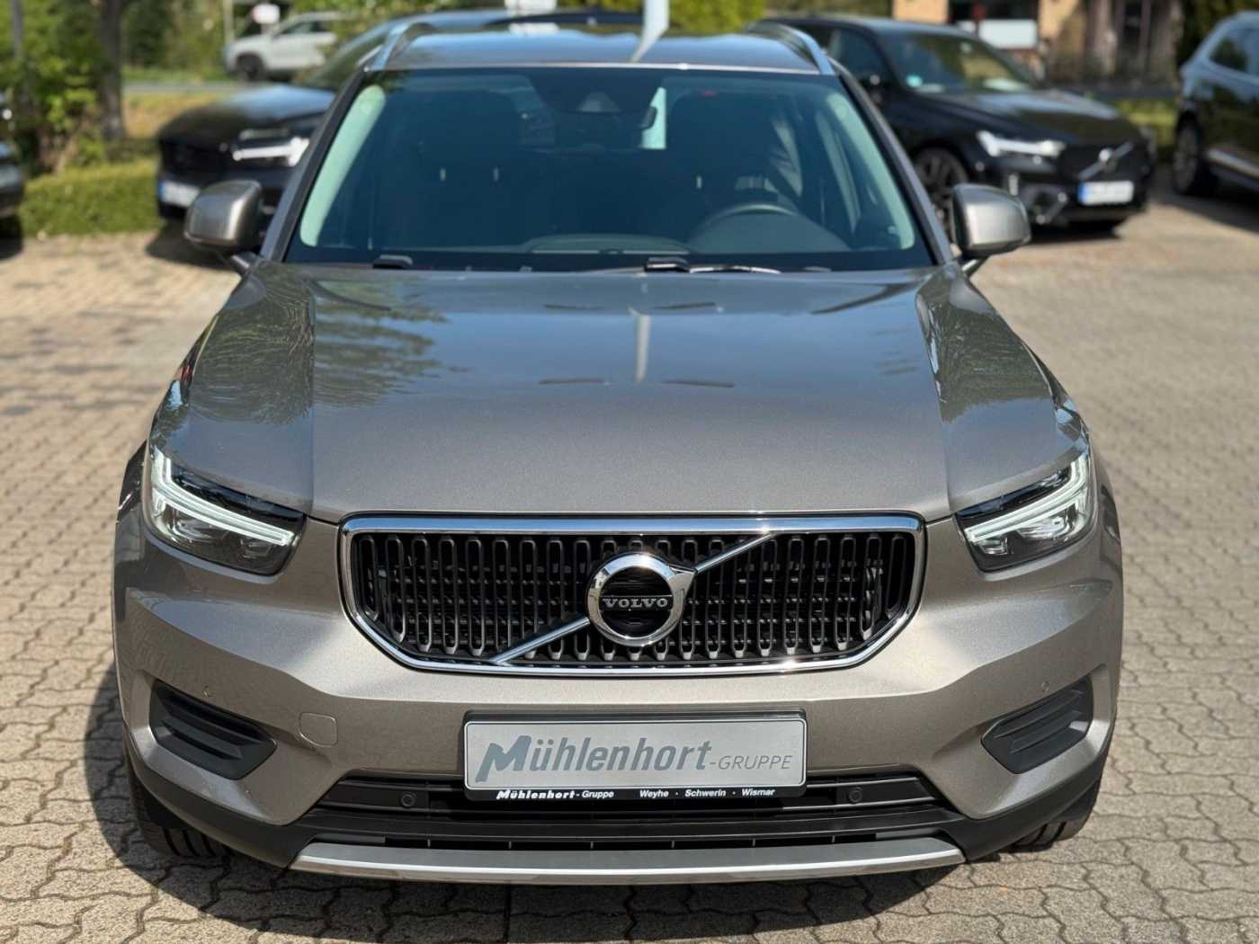 Volvo  T3 MOMENTUM PRO - Kamera - Keyless - LED -
