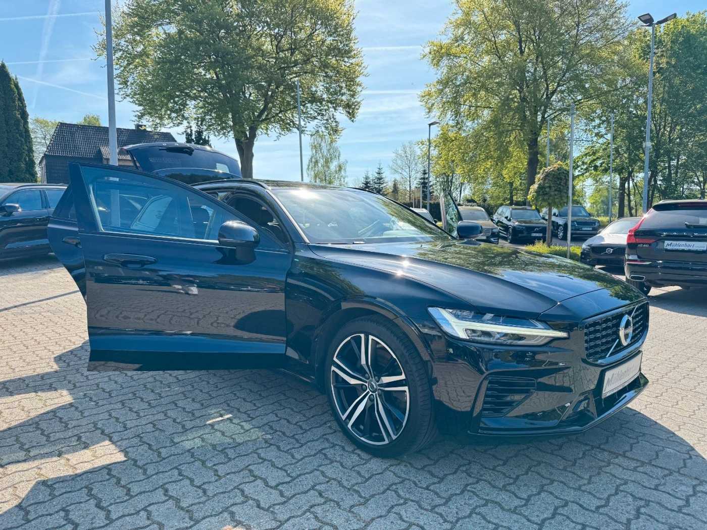 Volvo  T6 Recharge AWD Geartr. R-DESIGN - AHK - 360