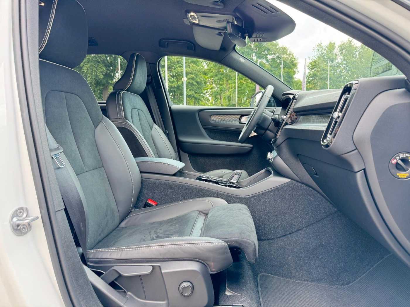Volvo  T4 Recharge DKG R-DESIGN - 19' - Cam - H/K