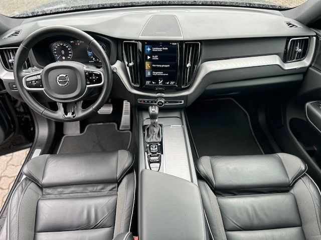 Volvo  D4 Geartronic R-DESIGN - AHK - 360 - Pano -