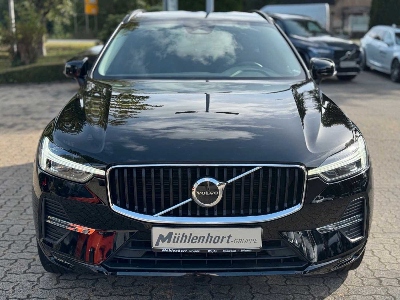 Volvo  B4 D Geartronic CORE- BLIS- Pilot- Voll-LED