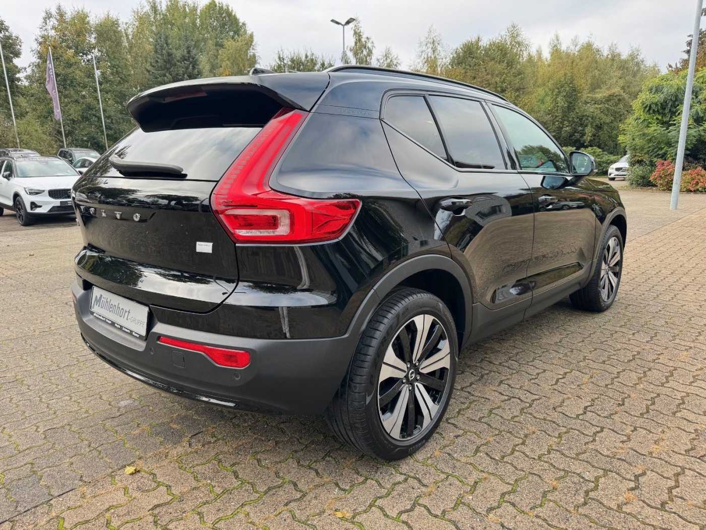 Volvo  Recharge Single Motor PLUS - AHK - Sthzg -