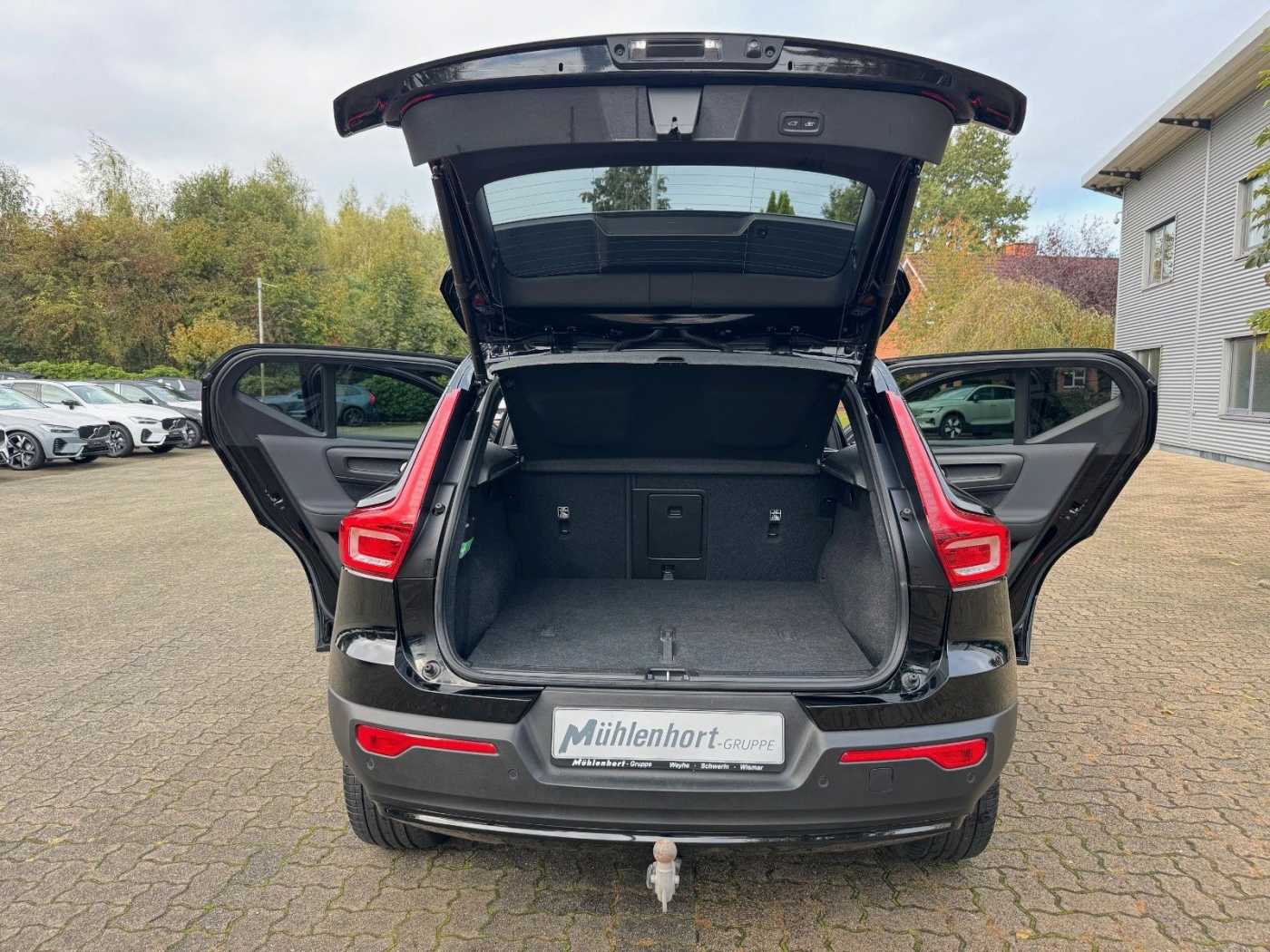 Volvo  Recharge Single Motor PLUS - AHK - Sthzg -