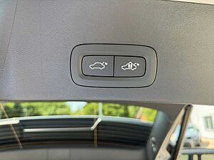 Volvo  B3 DKG PLUS DARK - 360° - Pilot -