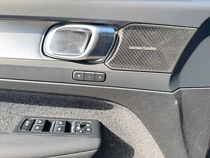 Volvo  B3 B DKG PLUS - BLACK EDITION - 360 - ACC -