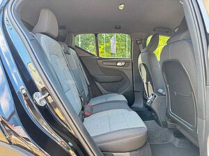 Volvo  B3 B DKG PLUS - BLACK EDITION - 360 - ACC -
