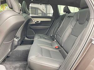Volvo  B5 Geartr. ULTIMATE DARK -AHK-Sthzg-Pano-21'