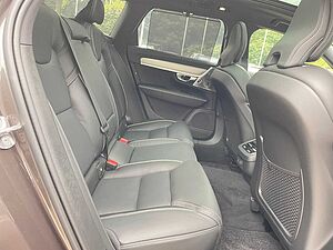 Volvo  B5 Geartr. ULTIMATE DARK -AHK-Sthzg-Pano-21'