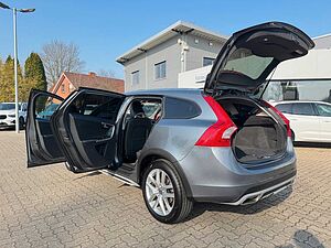 Volvo  D3 PRO - GSD - AHK - Kamera