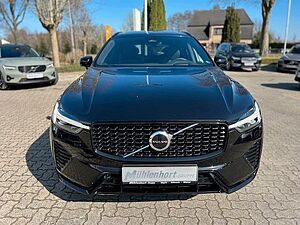 Volvo  B5 D AWD ULTIMATE DARK - Pilot - Standhzg.