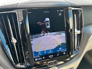 Volvo  B4 D AWD Geartronic MOMENTUM PRO - Cam -