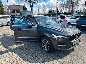 Volvo  B4 D AWD Geartronic MOMENTUM PRO - Cam -