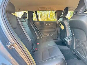 Volvo  B3 Geartr. MOMENTUM PRO - Pilot - Cam - BLIS