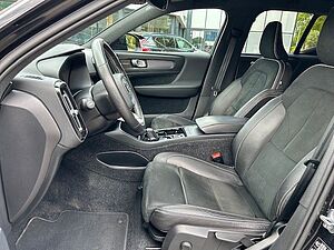 Volvo  D4 AWD Geartr. R-DESIGN - Sthzg - BLIS - HK