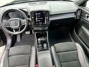 Volvo  D4 AWD Geartr. R-DESIGN - Sthzg - BLIS - HK