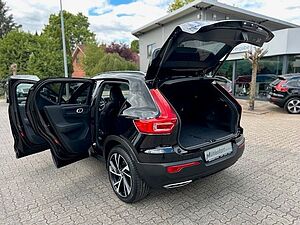 Volvo  D4 AWD Geartr. R-DESIGN - Sthzg - BLIS - HK