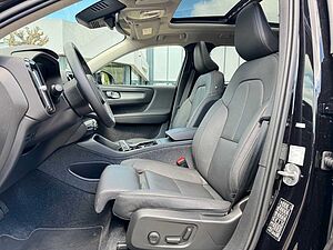 Volvo  B3 DKG PLUS DARK - 360 - Pixel - Pano - ACC