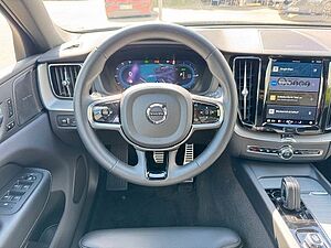 Volvo  T6 Recharge AWD R-DESIGN - AHK - 360° - 21'