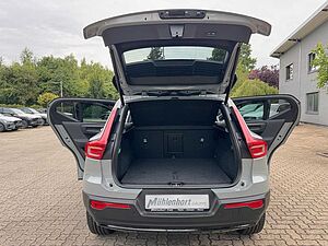 Volvo  B4 DKG ULTRA DARK - 360 - Pixel - Pilot -