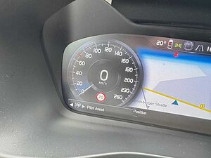 Volvo  T3 Geartr. R-DESIGN - AHK -Pilot -Cam -20'