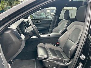 Volvo  D4 Geartronic R-DESIGN - AHK - 360 - Pano -