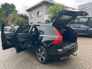Volvo  D4 Geartronic R-DESIGN - AHK - 360 - Pano -