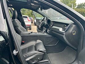 Volvo  D4 Geartronic R-DESIGN - AHK - 360 - Pano -