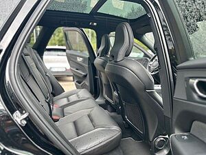 Volvo  D4 Geartronic R-DESIGN - AHK - 360 - Pano -