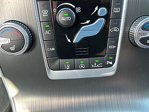 Volvo  D3 MOMENTUM -ACC-BLIS-CAM-19'