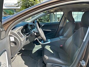 Volvo  D3 MOMENTUM -ACC-BLIS-CAM-19'