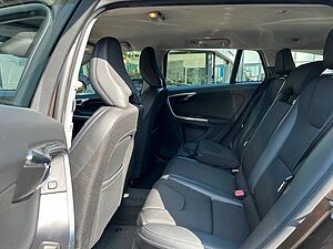 Volvo  D3 MOMENTUM -ACC-BLIS-CAM-19'