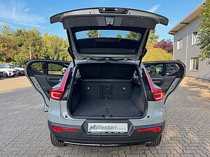 Volvo  B3 DKG PLUS DARK - 360 - ACC - Pano - Pixel
