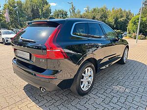 Volvo  D3 MOMENTUM PRO - AHK - Cam - Pilot - BLIS