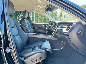 Volvo  D3 MOMENTUM PRO - AHK - Cam - Pilot - BLIS