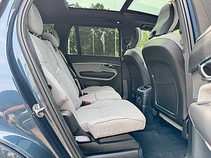 Volvo  T8 Recharge AWD PLUS DARK-7Sitzer-H/K-Pano-