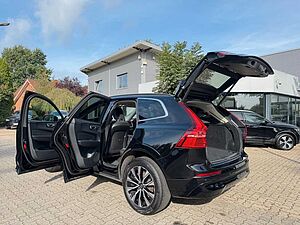 Volvo  B4 D Geartronic CORE- BLIS- Pilot- Voll-LED