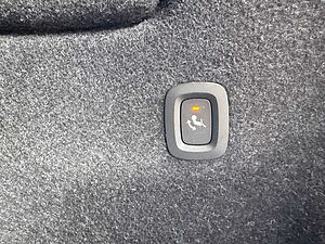 Volvo  Recharge Single Motor PLUS - AHK - Sthzg -