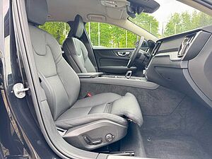 Volvo  B4 D Geartr. CORE - AHK - Sthzg - Pilot -Cam