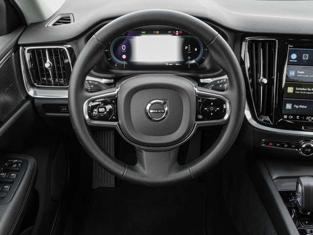 Volvo  B4 AWD Plus LED