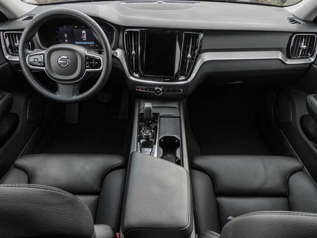 Volvo  B4 AWD Plus Sthz. LED