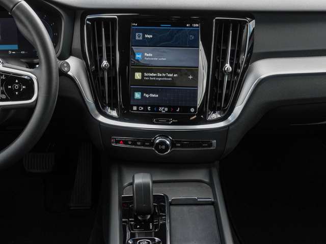 Volvo  B4 AWD Plus Sthz. LED