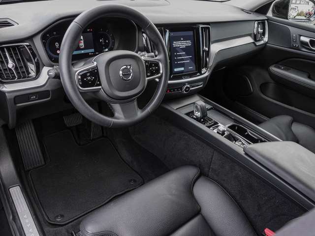 Volvo  B4 AWD Plus Sthz. LED