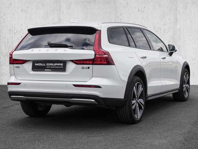 Volvo  B4 AWD Plus Pano Sthz ,360Grad