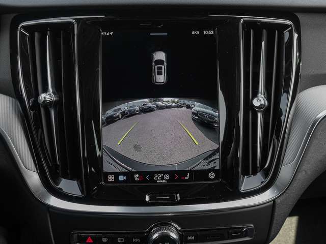 Volvo  B4 AWD Plus ACC LED