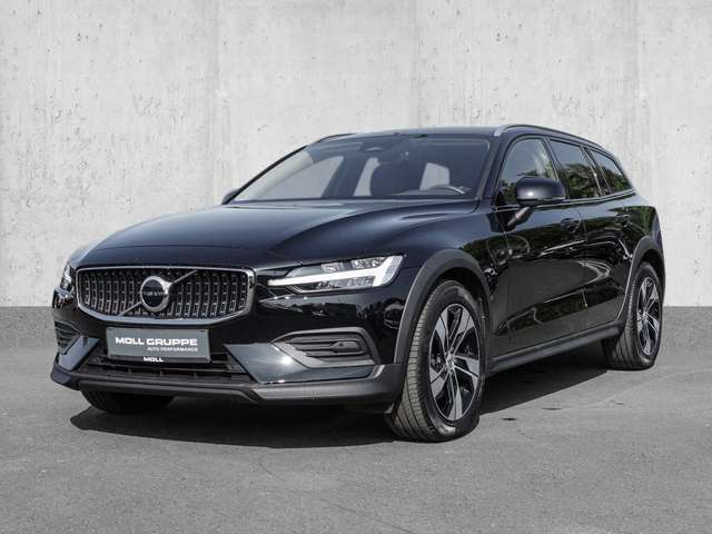 Volvo  B4 AWD Plus ACC LED
