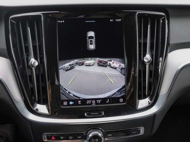 Volvo  B4 AWD Plus ACC Harman/Kardon