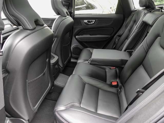 Volvo  T8 AWD Ultimate Bright Plug-In Sthz. Head UP LED