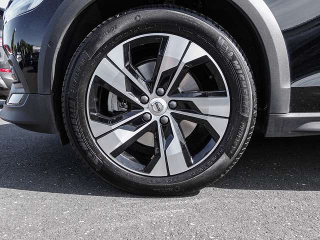 Volvo  B4 AWD Plus Sthz. LED