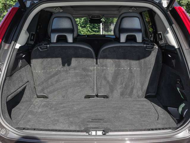 Volvo  T8 AWD Plus Bright KEYLESS