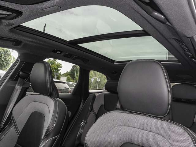 Volvo  T6 AWD Plus Dark MATRIX ACC AUT EL. HECK